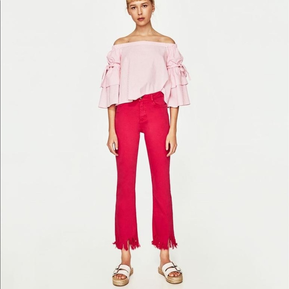 NEW ZARA PINK HIGH WAIST CROPPED FRAYED HEM JEANS